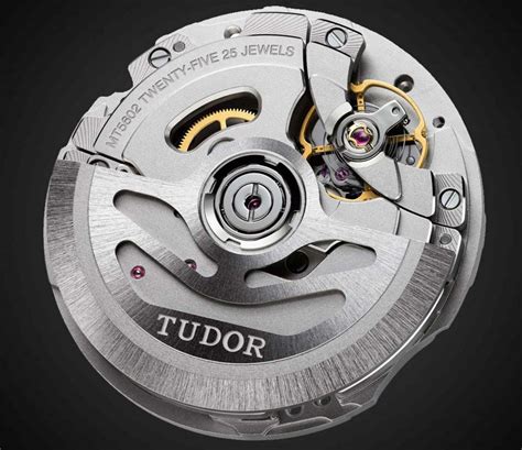 caratteristiche movimento tudor mt5402